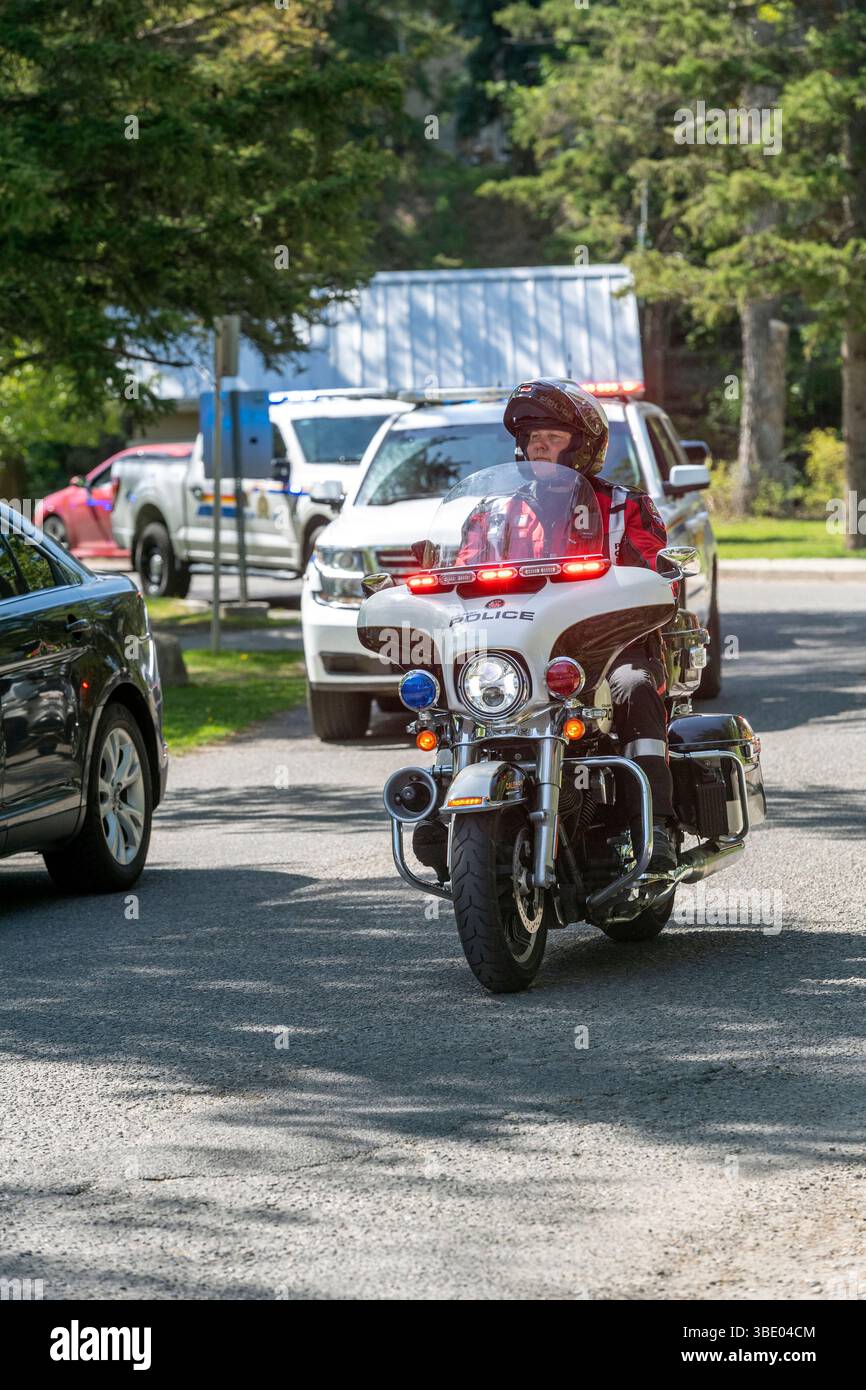 Mai 26 2025 la police et les shérifs forment un cortège d’entraînement à Calgary (Bowness Park) pour le prochain sommet du G7 à Kananaskis en Alberta Banque D'Images