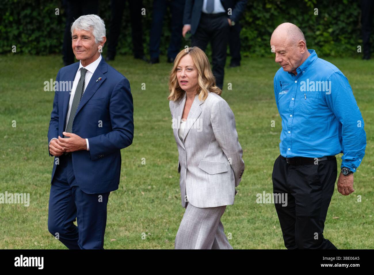 Rome, Italie MAI 26 2025 : Andrea Abodi, ministre italien des Sports, Giorgia Meloni PM d’Italie et Grant Dalton, PDG de la Coupe de l’America à la presse Banque D'Images