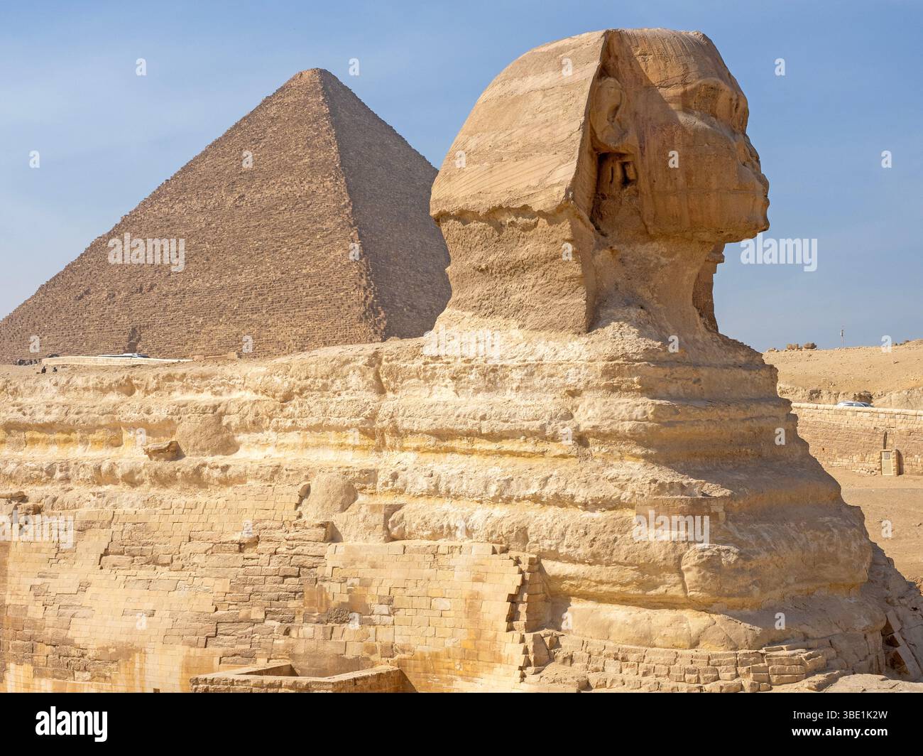 Le grand Sphinx et la grande pyramide de Gizeh Banque D'Images