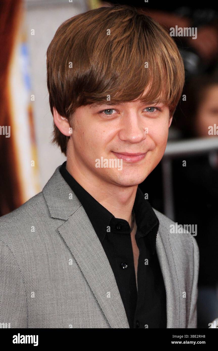Jason Earles à la première de 'Hannah Montana : The Movie' au El Capitan Theatre à Hollywood, Los Angeles - 2 avril 2009 Banque D'Images