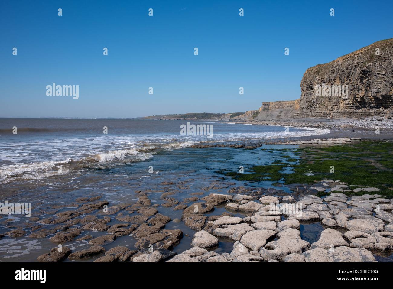 Plage de Monknash sur la côte patrimoniale de Glamorgan dans le sud du pays de Galles au Royaume-Uni Banque D'Images
