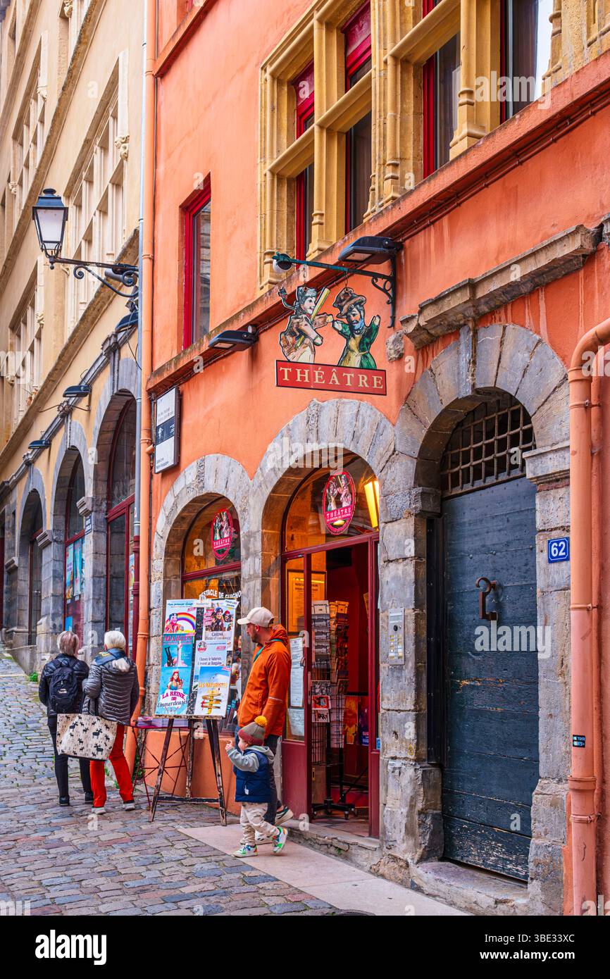 France, Rhône, Lyon, Vieux Lyon, site historique classé au patrimoine mondial de l'UNESCO, quartier Saint-Georges, Théâtre de la Maison de Guignol, spectacles de marionnettes Guignol et café-théâtre Banque D'Images