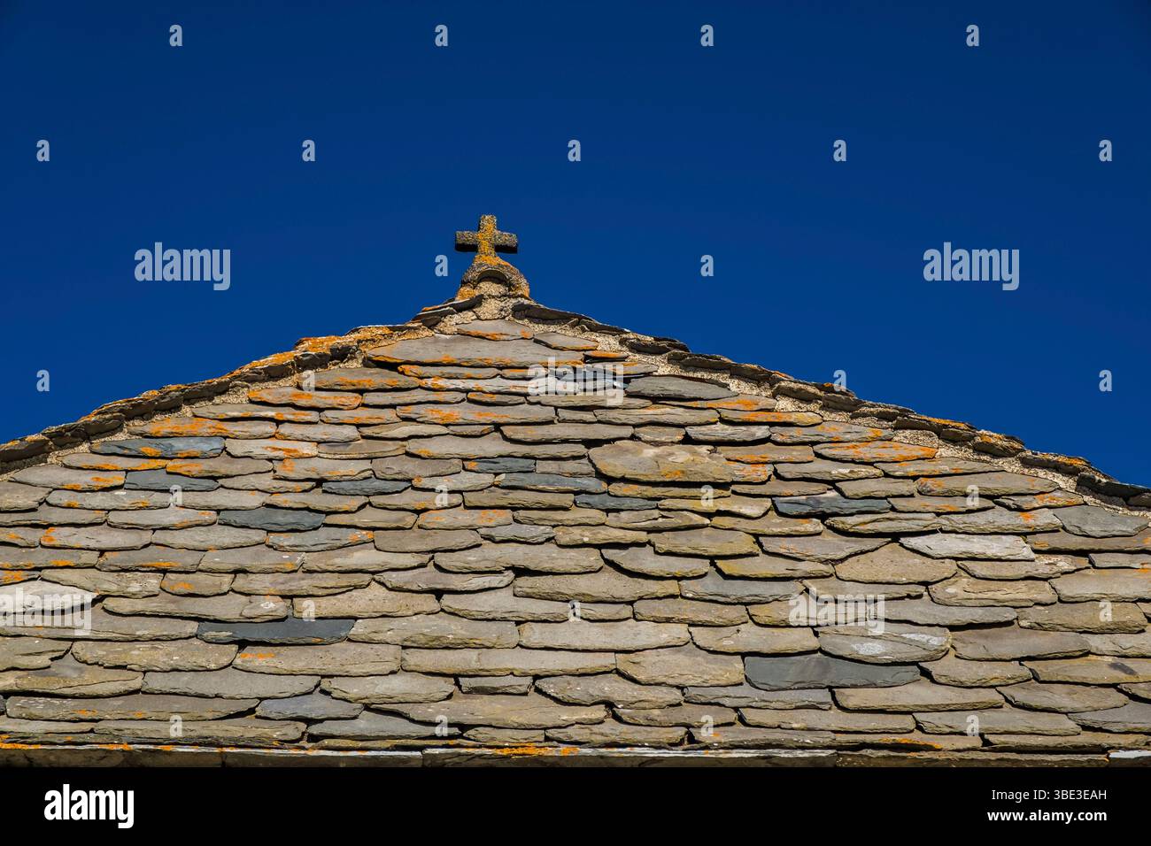 France, Ardèche, Sainte-Eulalie, Mont Gerbier de jonc, sources de la Loire, toiture en ardoise Banque D'Images