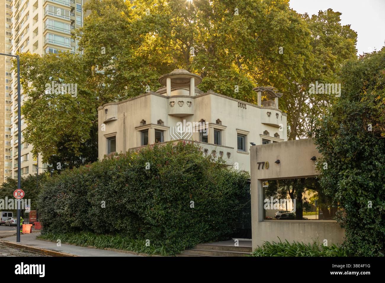Temple Chabad-Lubavitch dans le quartier de Puerto Madero. Le bâtiment a été conçu dans les années 1920 pour la Croix-Rouge. Banque D'Images