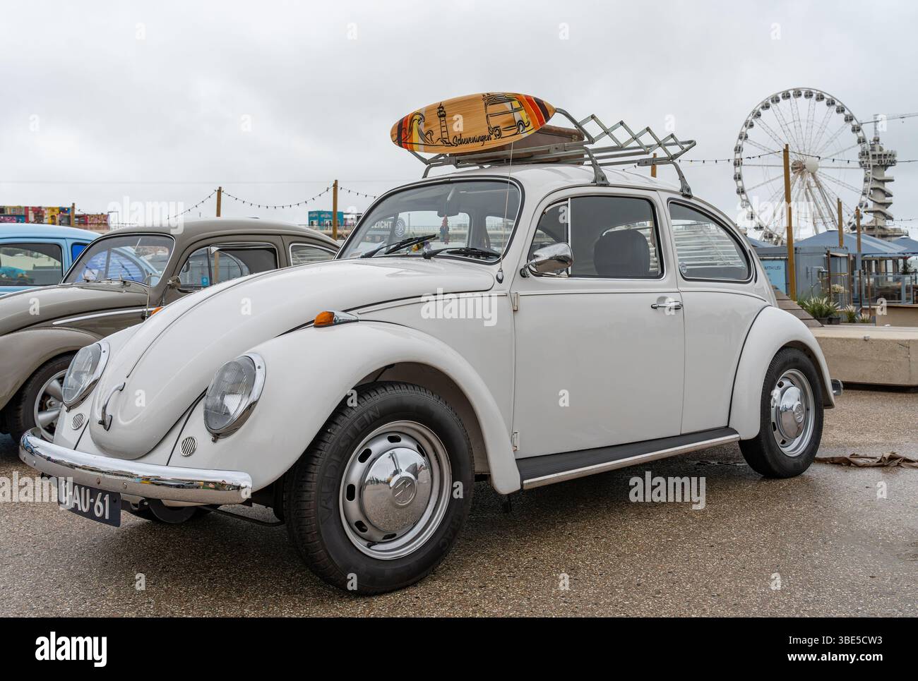 Scheveningen la Haye, pays-Bas, 25.05.2025, Classic german Volkswagen Beetle de 1973 en couleur blanche au salon Aircooler Classic car Banque D'Images