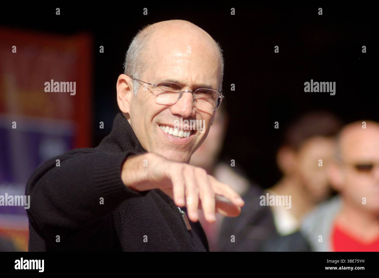 Jeffrey Katzenberg assiste à la cérémonie Hollywood Walk of Fame Star de Hugh Jackman, montrant son soutien à la contribution de l'acteur acclamé au cinéma et au divertissement. Banque D'Images