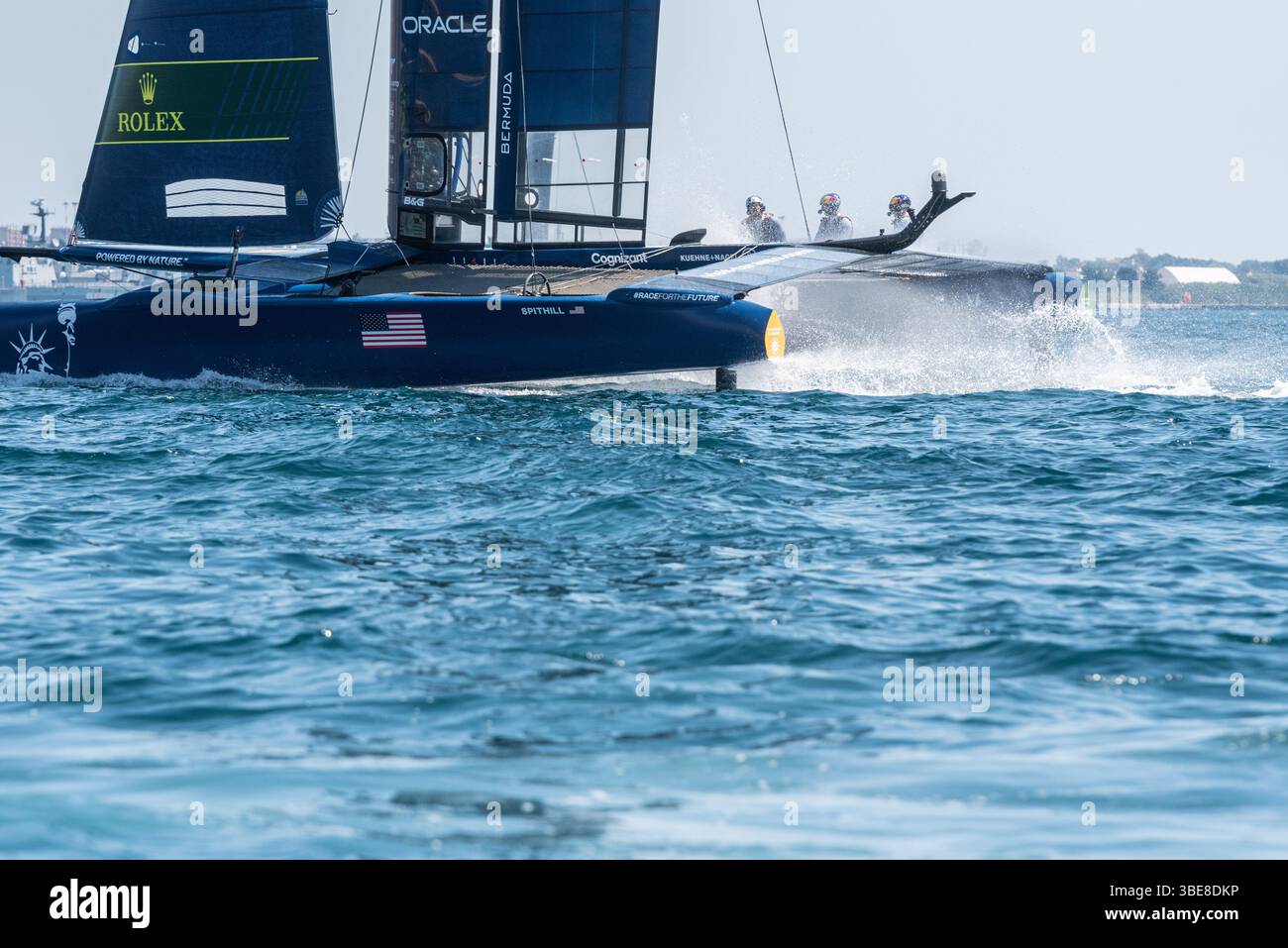 Taranto, Italie 06 JUIN 2021 : SailGP Team USA au SailGP World Sailing Championship, Italy Sail Grand Prix Banque D'Images Taranto, Italie 06 JUIN 2021 : SailGP Team USA au SailGP World Sailing Championship, Italy Sail Grand Prix Banque D'Images