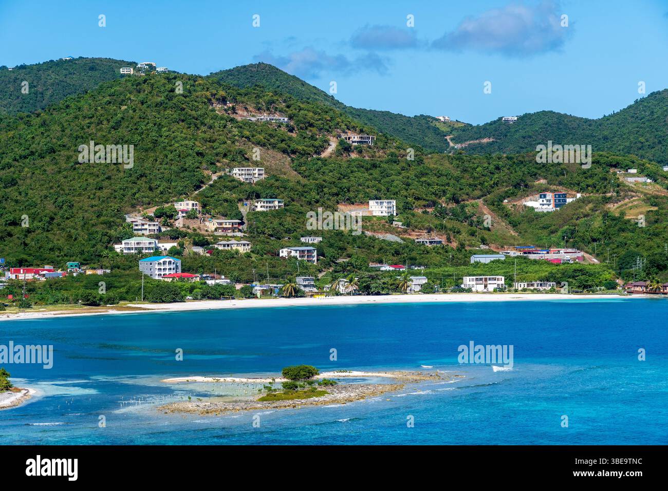 Vues autour de Tortolla dans les eaux turquoises des îles Vierges britanniques, plages immaculées, évasion tropicale Banque D'Images
