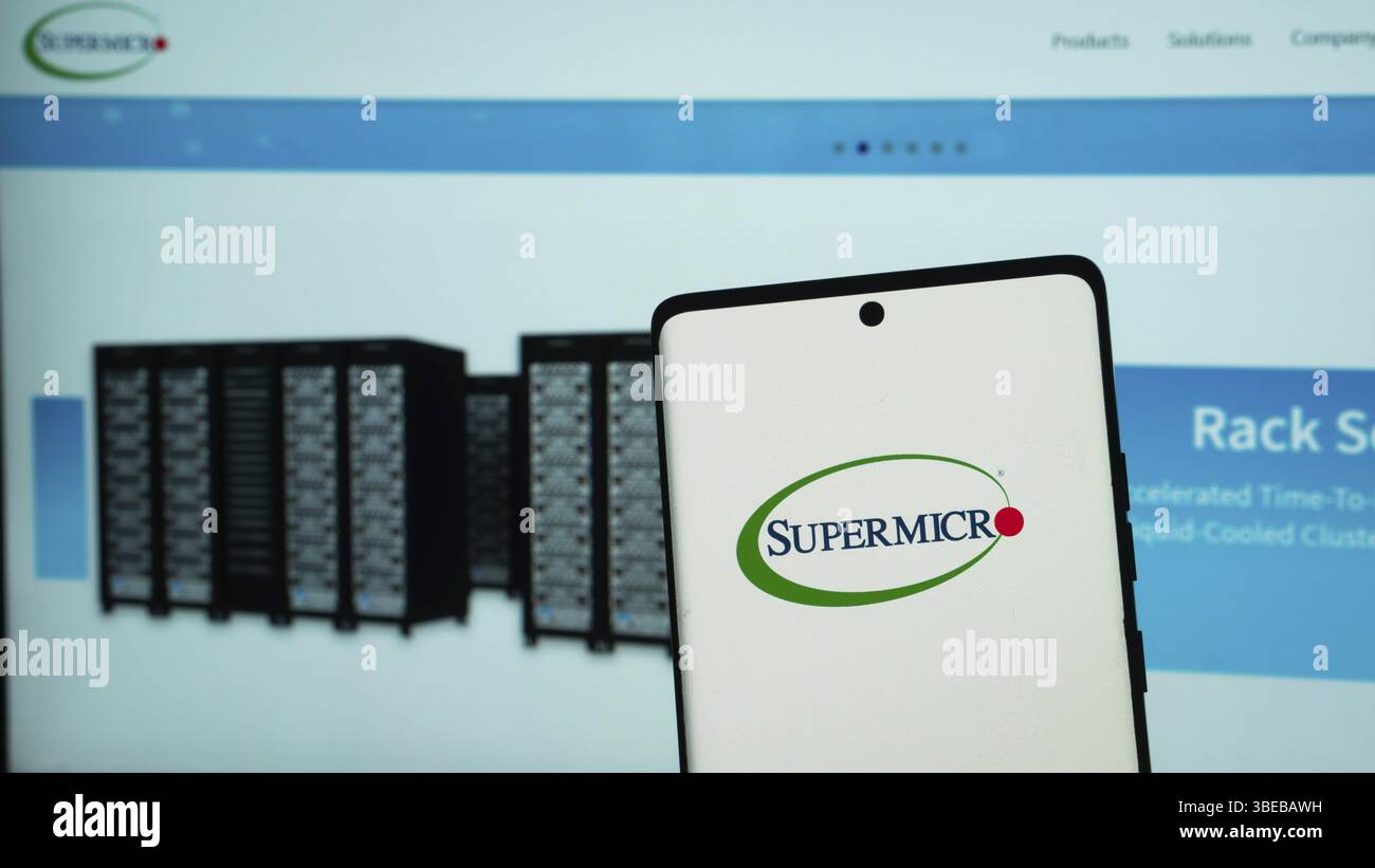 Dhaka, Bangladesh 03 mai 2025 : Super Micro Computer Inc (Supermicro) en face de la page web de l'entreprise Banque D'Images