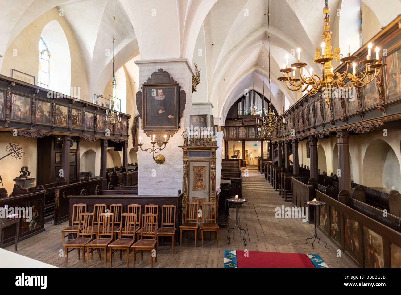 Intérieur de l'église du Saint-esprit Tallinn Estonie Banque D'Images