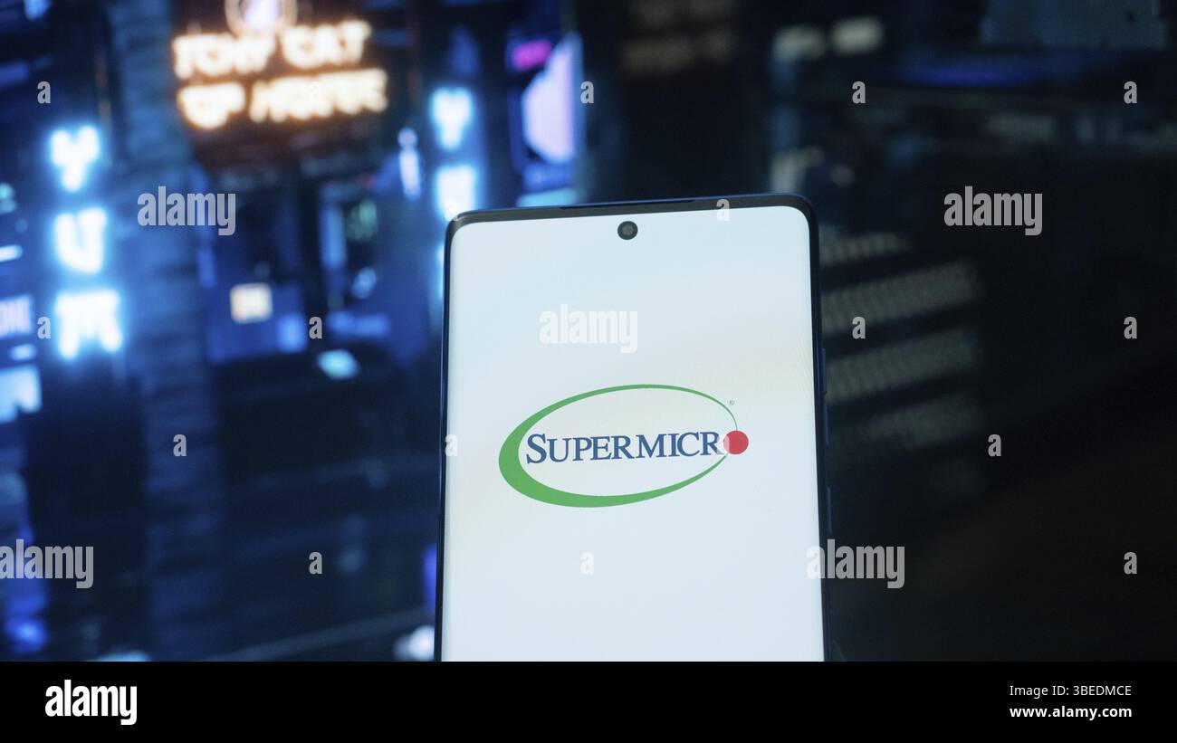 Dhaka, Bangladesh 03 mai 2025 : Super Micro Computer Inc (Supermicro) en face de la page web de l'entreprise Banque D'Images