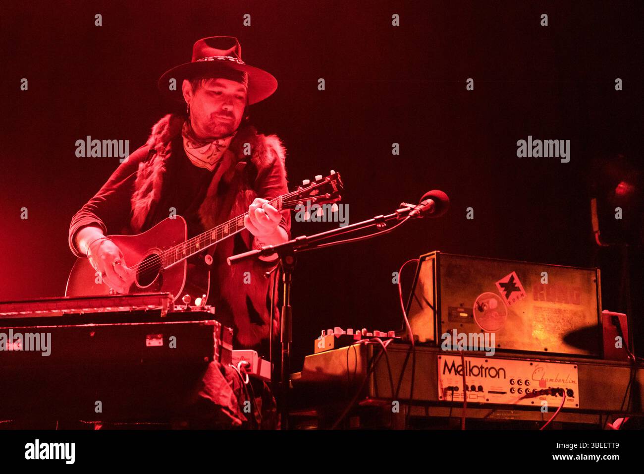 Oslo, Norvège. 28 mai 2025. Le groupe de rock américain The Brian Jonestown massacre donne un concert au Rockefeller à Oslo. Ici, le musicien Emil Nikolaisen est vu en direct sur scène. Crédit : Gonzales photo/Alamy Live News Banque D'Images