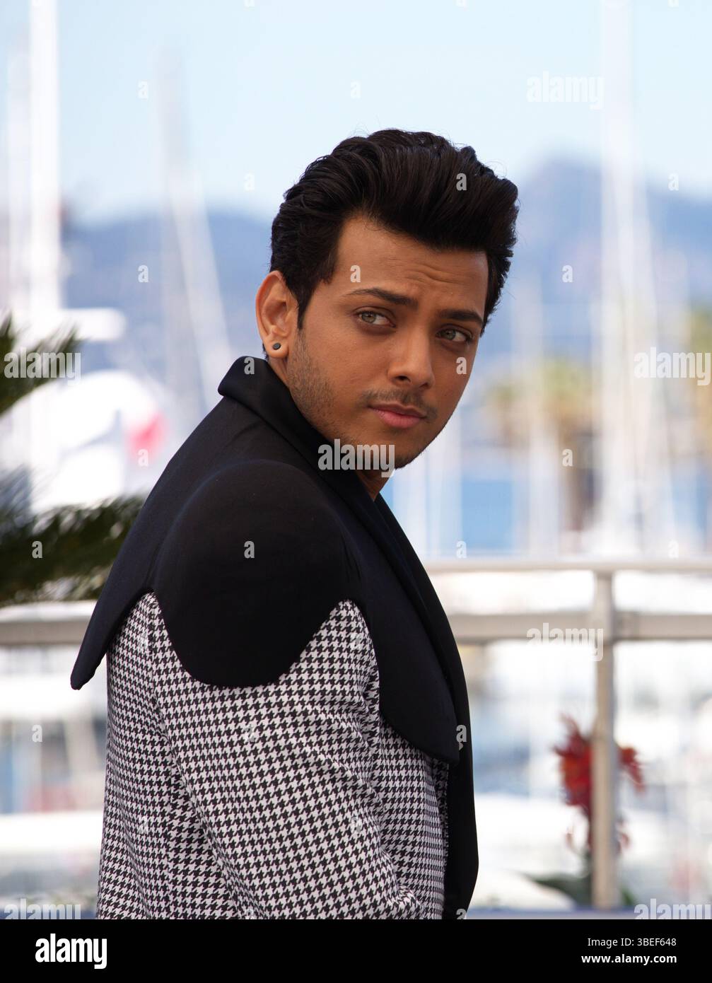 Vishal Jethwa du film indien 'Homebound' lors d'une visite photo au Festival de Cannes 2025. Banque D'Images