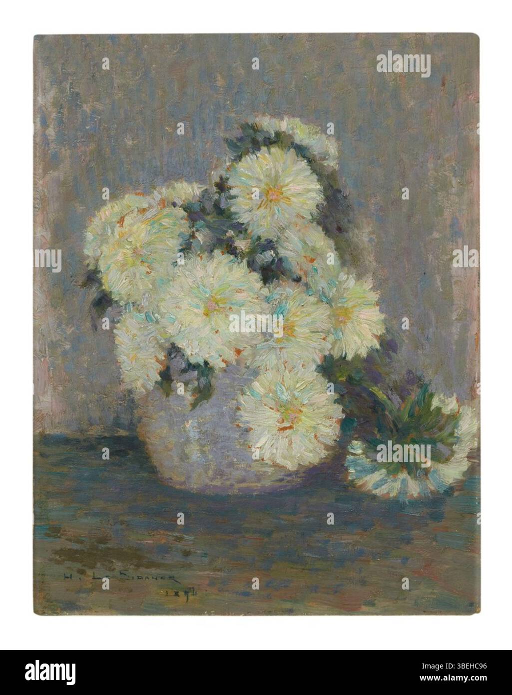 Le « vase de fleurs » d’Henri le Sidaner capture une nature morte délicate de fleurs disposées dans un vase. En utilisant un éclairage doux et des dégradés de couleurs subtils, le Sidaner souligne la beauté des fleurs, créant une atmosphère calme et sereine. Banque D'Images