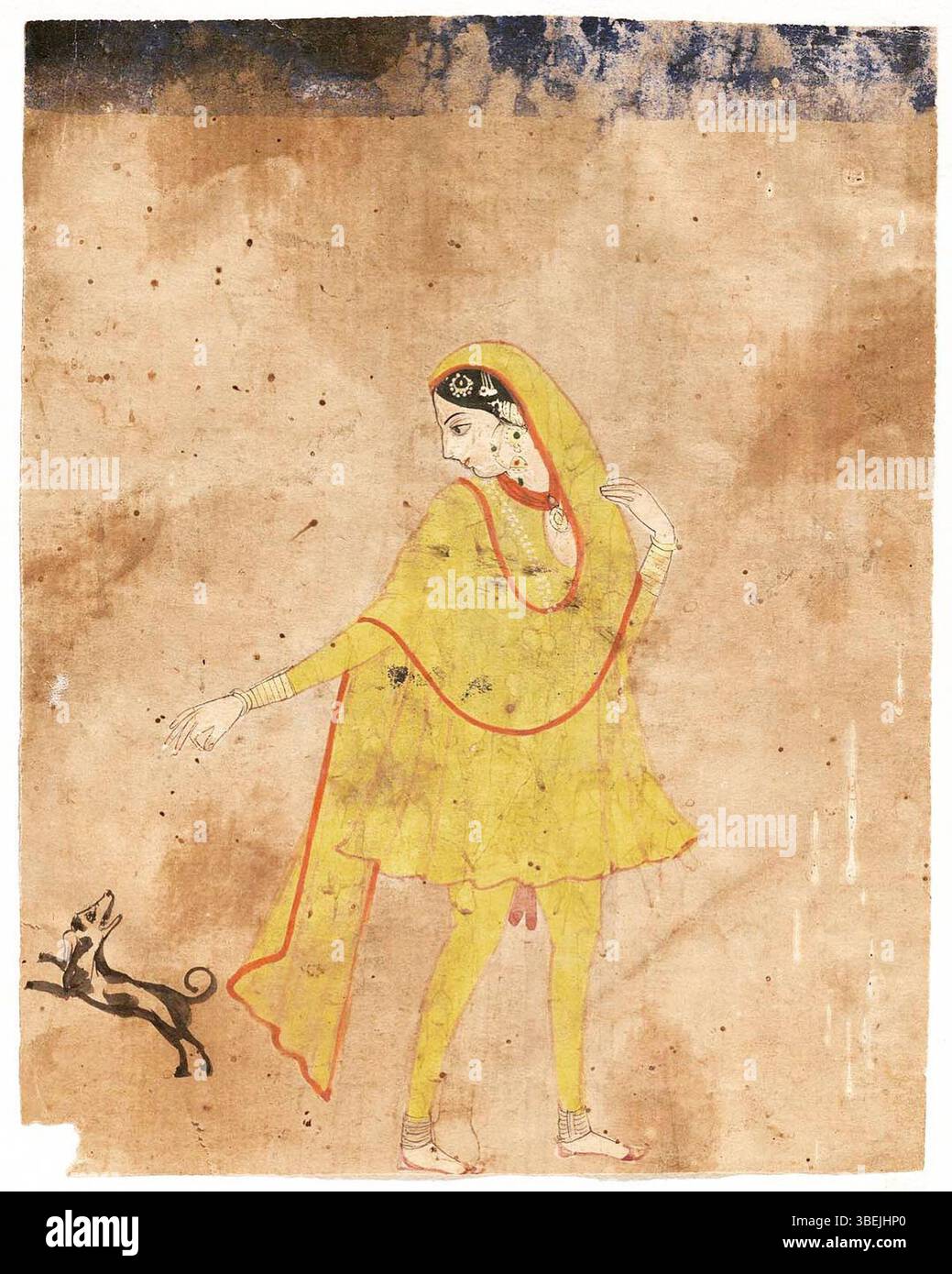 Cette aquarelle du XIXe siècle représente une femme pendjabi dans un kurta jaune avec un chien, capturant un moment intime de la vie quotidienne au Pendjab pendant cette période. Banque D'Images