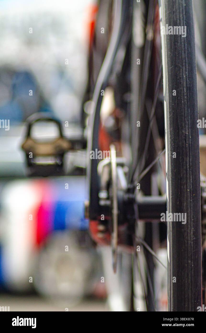 mécanique de vélo détails complexes d'une roue de vélo de route et des engrenages Banque D'Images