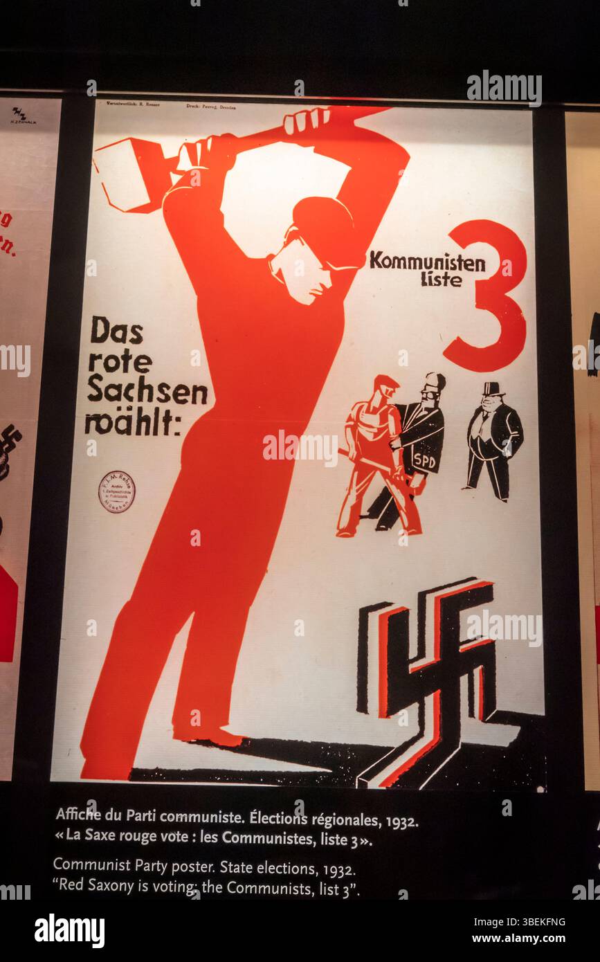 Affiches dans l'Allemagne d'avant-guerre, le Mémorial de Caen, Caen, un musée et un mémorial de guerre commémorant la seconde Guerre mondiale et la bataille de Caen, Caen, Calvados, No Banque D'Images