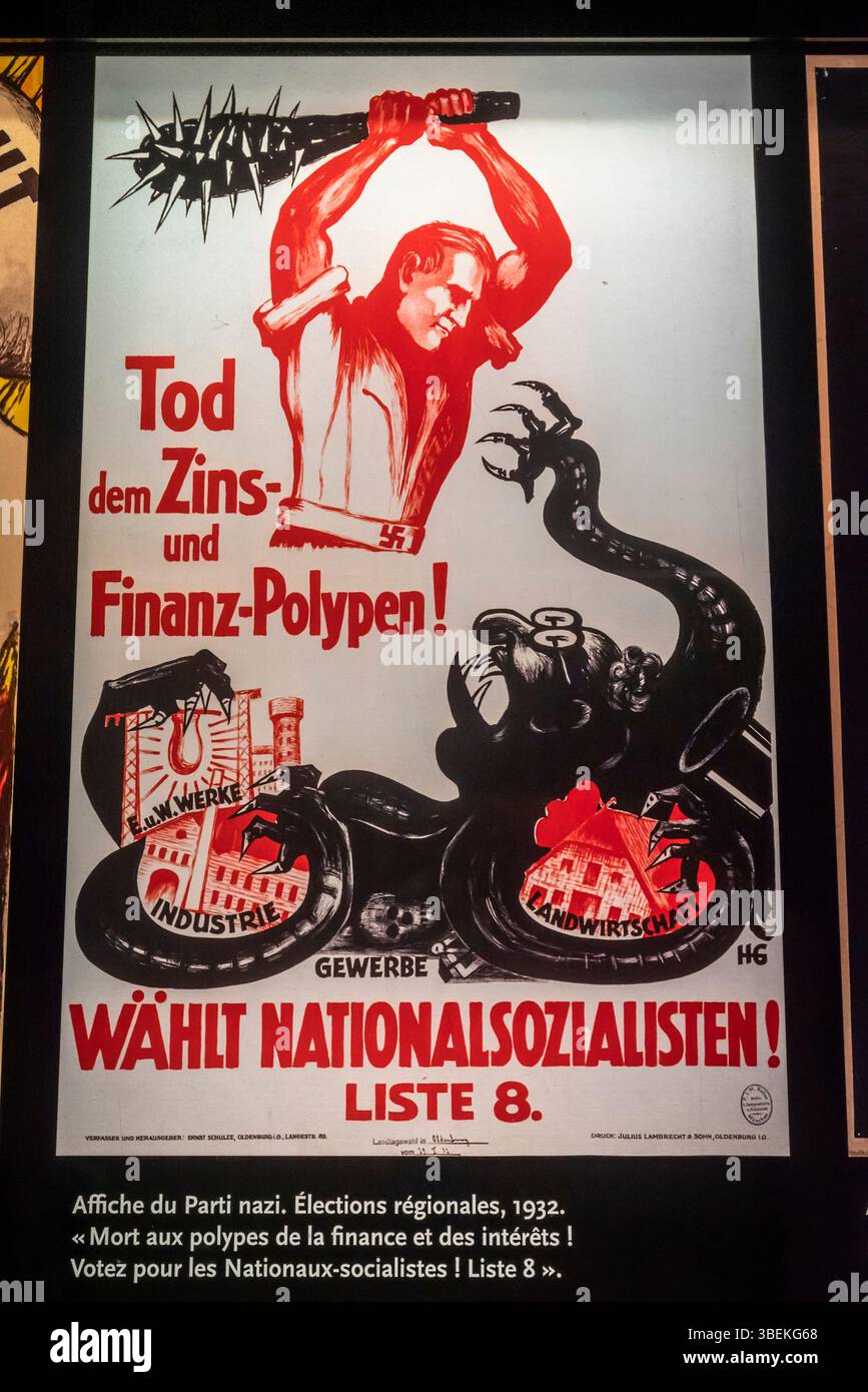 Affiches dans l'Allemagne d'avant-guerre, le Mémorial de Caen, Caen, un musée et un mémorial de guerre commémorant la seconde Guerre mondiale et la bataille de Caen, Caen, Calvados, No Banque D'Images