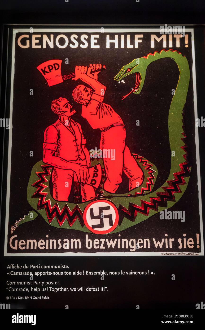 Affiches dans l'Allemagne d'avant-guerre, le Mémorial de Caen, Caen, un musée et un mémorial de guerre commémorant la seconde Guerre mondiale et la bataille de Caen, Caen, Calvados, No Banque D'Images