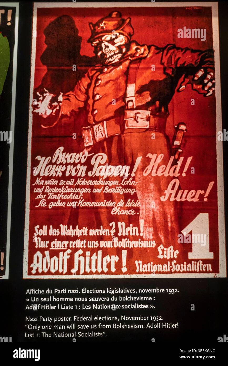 Affiches dans l'Allemagne d'avant-guerre, le Mémorial de Caen, Caen, un musée et un mémorial de guerre commémorant la seconde Guerre mondiale et la bataille de Caen, Caen, Calvados, No Banque D'Images