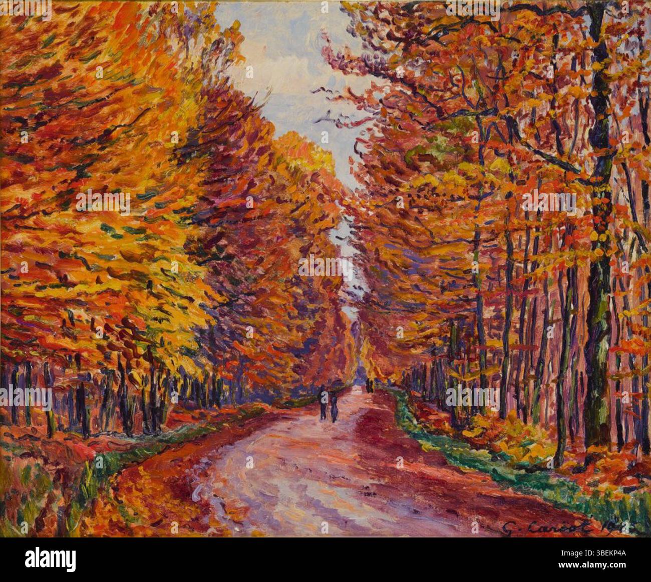 *Georgenborn, la route de Wiesbaden en Forêt, automne* de Gustave Cariot (1925) capture le paysage automnal près de Wiesbaden. La peinture présente des tons riches et terreux reflétant la saison changeante dans une scène forestière tranquille. Banque D'Images