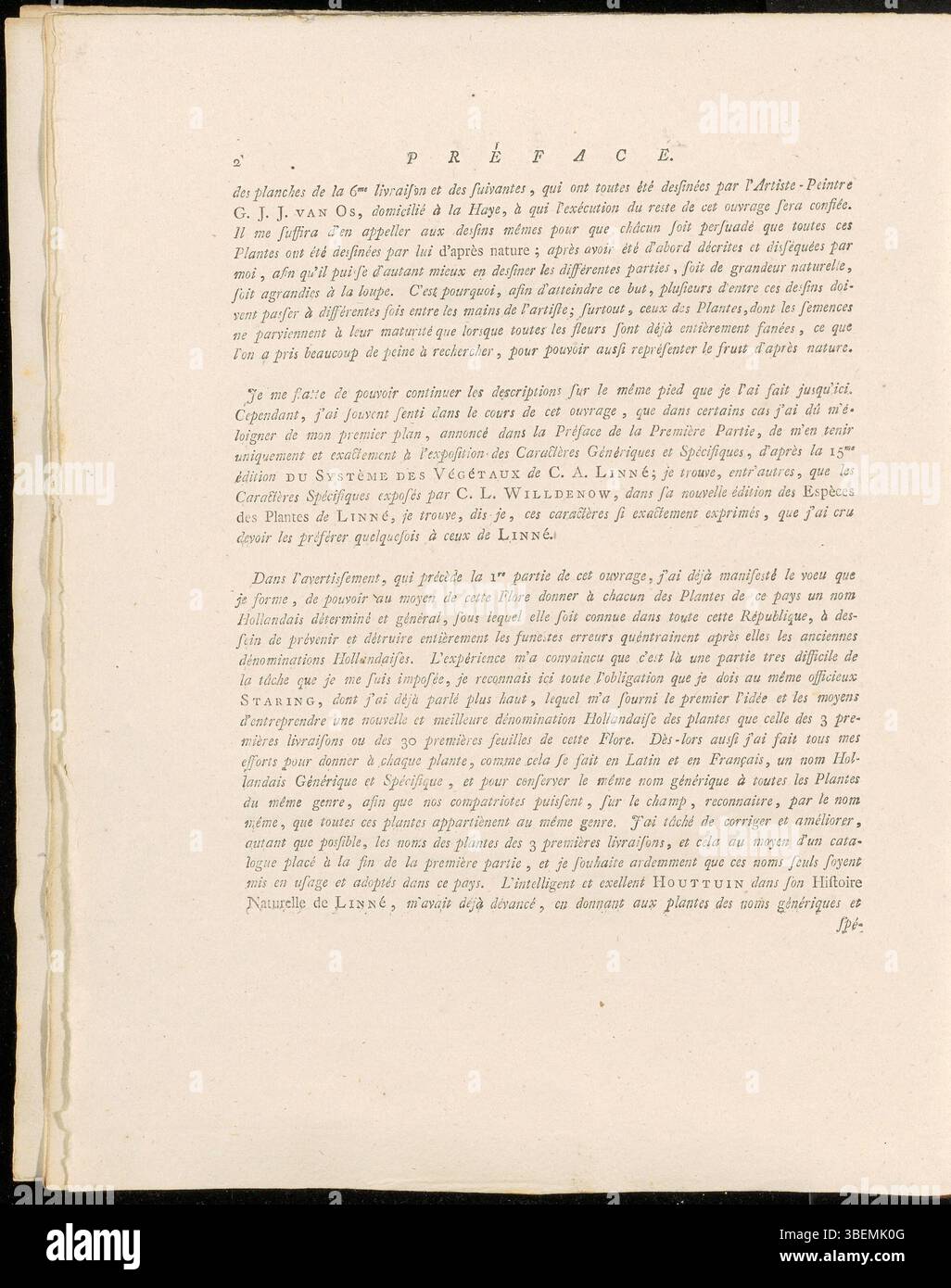 Cette deuxième page de la préface française du tome 1 de Flora Batava, écrite par Jan Kops en 1807, continue de décrire les objectifs de ce travail botanique, en soulignant sa contribution à la classification des plantes et à l’étude de l’histoire naturelle aux pays-Bas. Banque D'Images