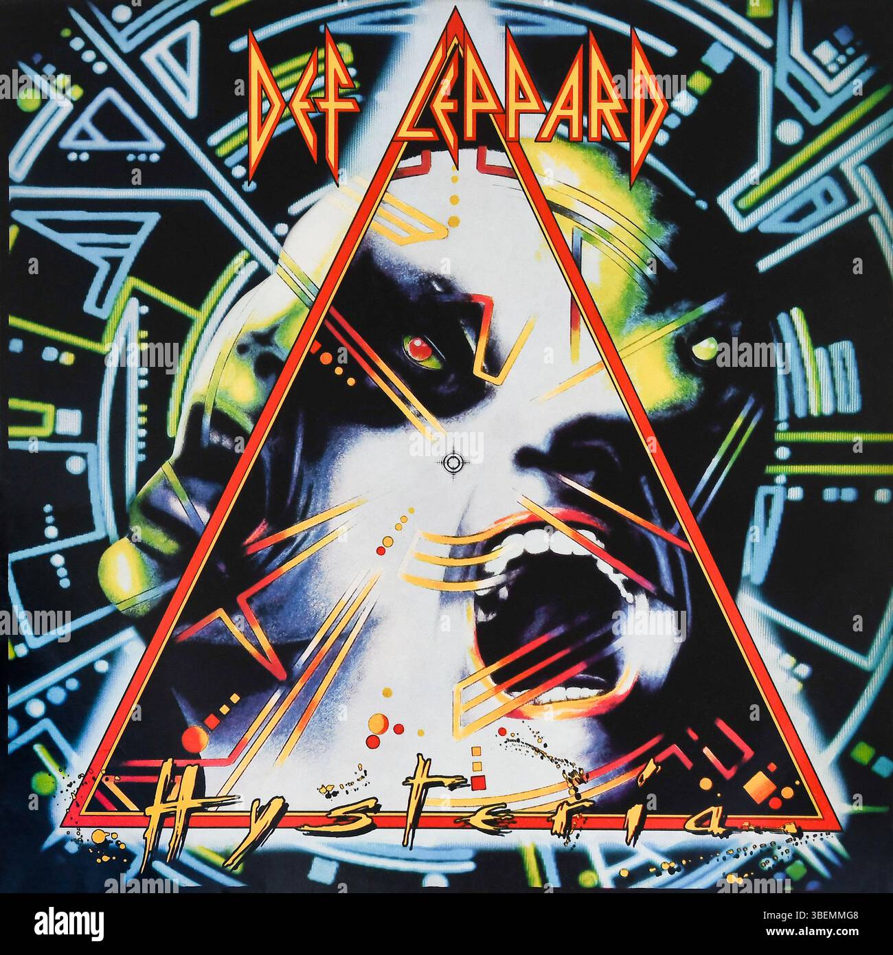 Reproduction photographique de la couverture du LP 'Hysteria' de DEF Leppard en 1987. Pochette d'album rock et glam metal emblématique, colorée et abstraite des années 80. Banque D'Images