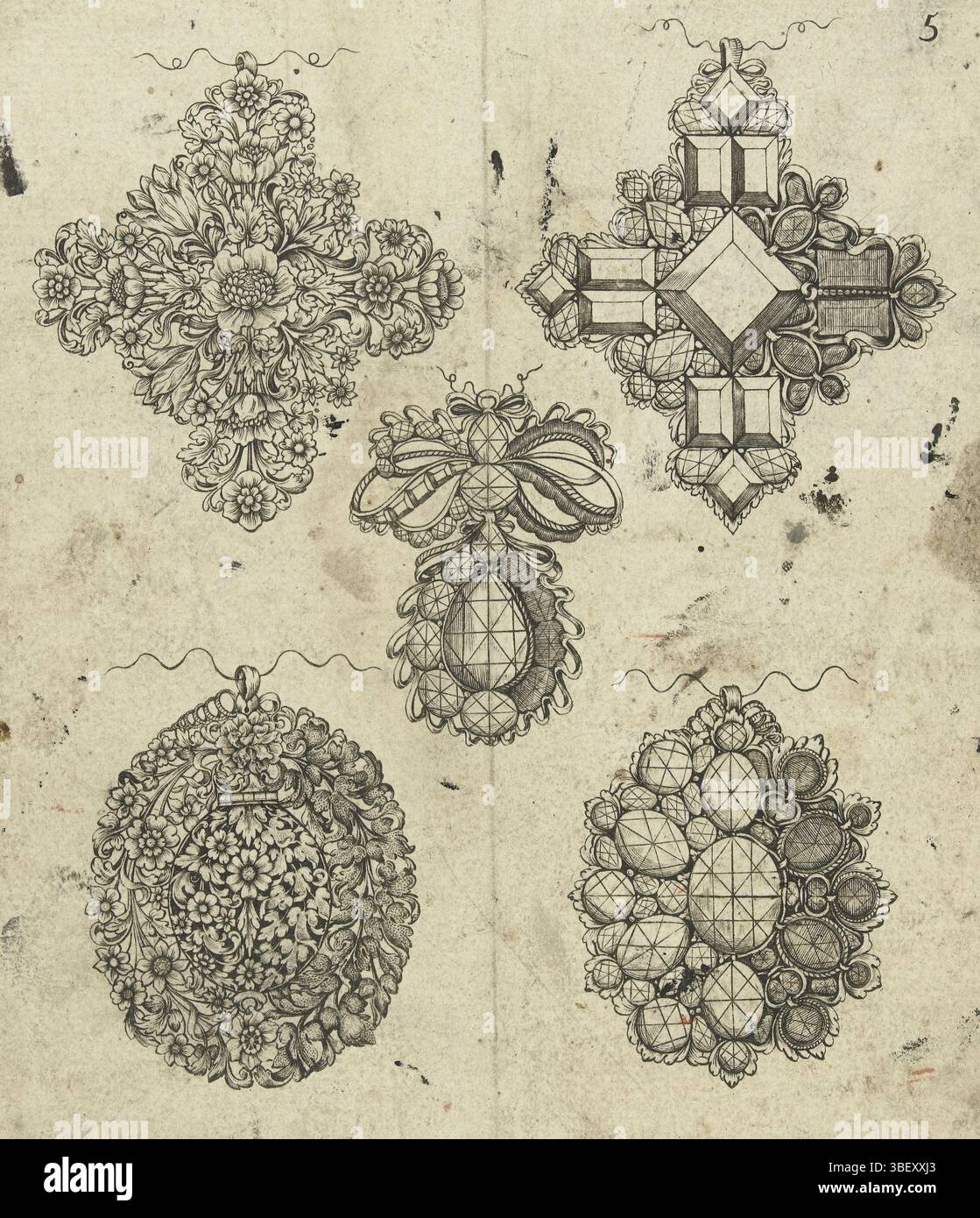 Louis XIV (roi de France), Paris, Légaré, Gilles, France, Cossin, Louis, Livre des ouvrages d'Orfevrerie, cinq devant et dos de bijoux, le devant et le dos d'une broche en forme de croix ; une broche ou boucle d'oreille ; le devant et le dos d'un médaillon portrait avec un couvercle sur une charnière. Feuille 5 de série de 8 feuilles avec des dessins pour bijoux., impression, imprimés ornementaux, impressions, hauteur 150 mm, largeur 119 mm, 1627 - 1686, graveur, 1663 - 1663, troisième quart 17ème siècle, papier, gravure, gravure (procédé d'impression), conception d'œuvres, français, 1610 - 1685, selon conception, publication (événement), Publicati Banque D'Images