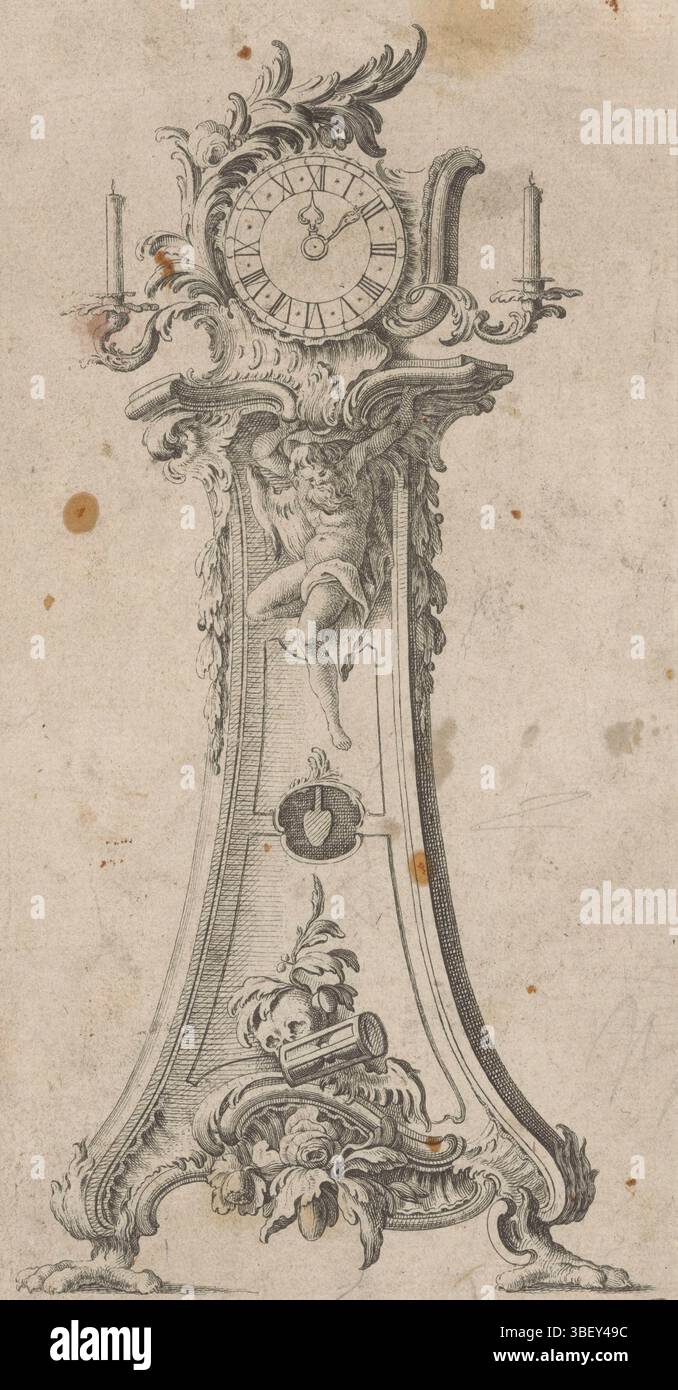Augsbourg, Hertel, Johann Georg (I), Hoppenhaupt, Johann Michael (II), cloches debout, horloge avec Père temps, Augsbourg, verso - estampillé, Une horloge rocaille avec deux chandeliers. L'horloge est portée par Père temps, sous un crâne et un sablier. Numéro d'édition 90., impression, impressions ornementales, impressions, hauteur 272 mm, largeur 141 mm, graveur, 1719 - 1775, papier, gravure, 1709 - 1750, rédacteur intermédiaire, par dessin, publication (événement), publication, 1695 - 1775, éditeur Banque D'Images