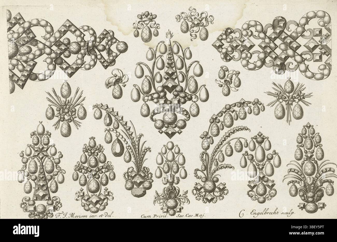 Augsbourg, Loup, Jérémie, Vienne, Morisson, Friedrich Jacob, Pfeffel, Johann Andreas (der Ältere), Augsburg, Engelbrecht, Christian, Unterschiedliche neüe Inventionen von Geschmuckh, Zierathen und Galantien, seize dessins pour bijoux, en haut à gauche et en haut à droite sont deux demi-boucles représentées de chaque côté d'un pendentif. Le pendentif a un obélisque de pierres précieuses au milieu et se termine en flammes au sommet. Feuille 2 de la série de 8 feuilles avec des dessins pour bijoux avec perles et pierres précieuses. Deuxième édition., impression, impressions ornementales, impressions, hauteur 157 mm, largeur 248 mm, 1672 - 1735, imprimeur, 1 Banque D'Images