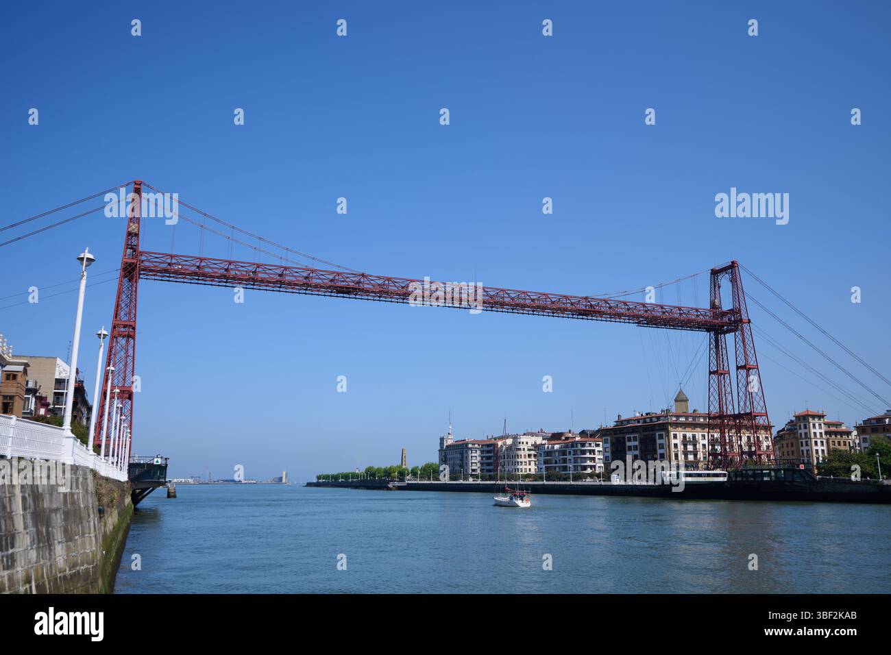 Pont transporteur de vizcaya, un pont suspendu sur la rivière nervion, reliant les villes de portugalete et getxo, dans le pays basque, espagne Banque D'Images