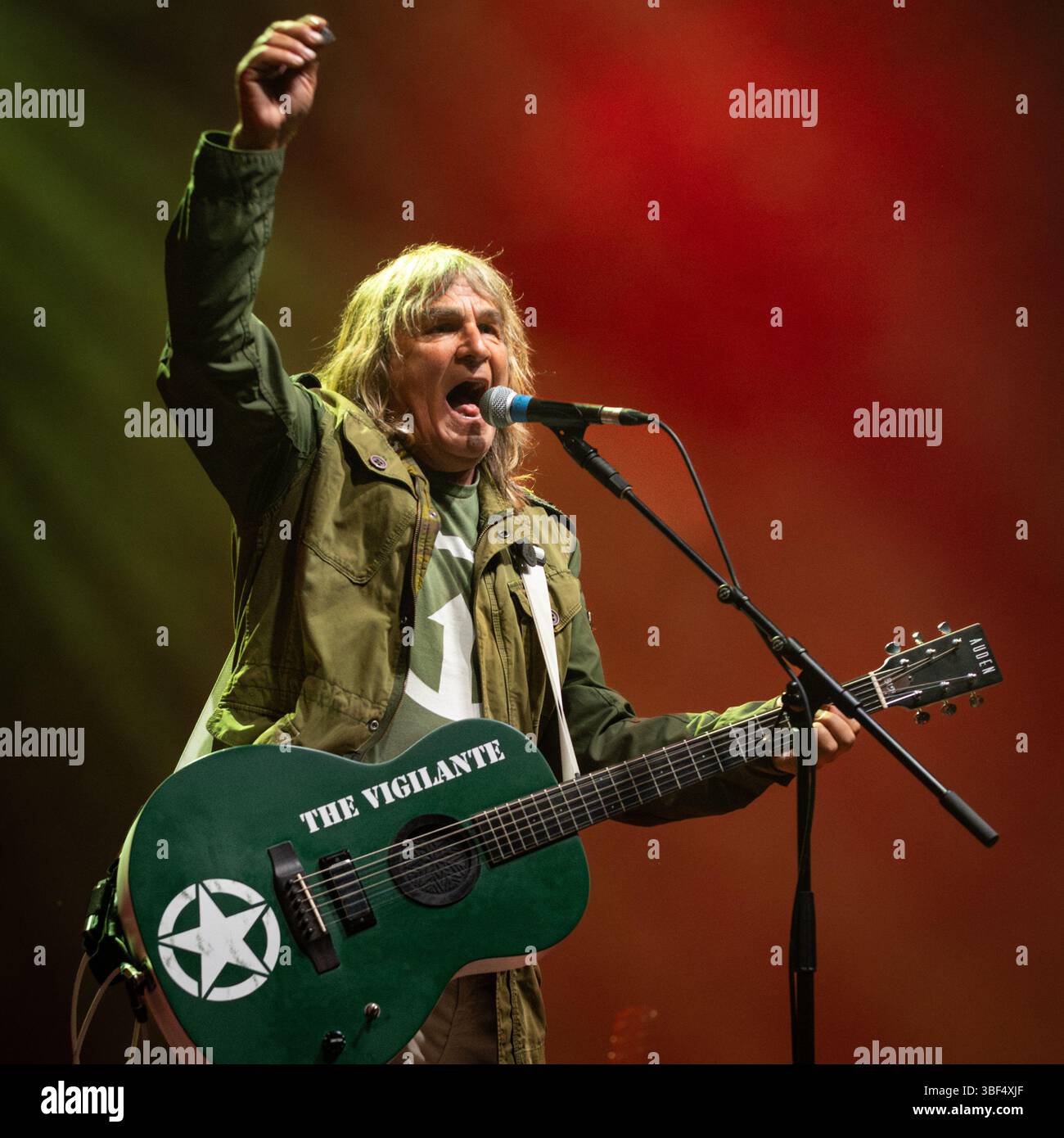 Mike Peters/The Alarm au Beautiful Days Festival 2023 Banque D'Images
