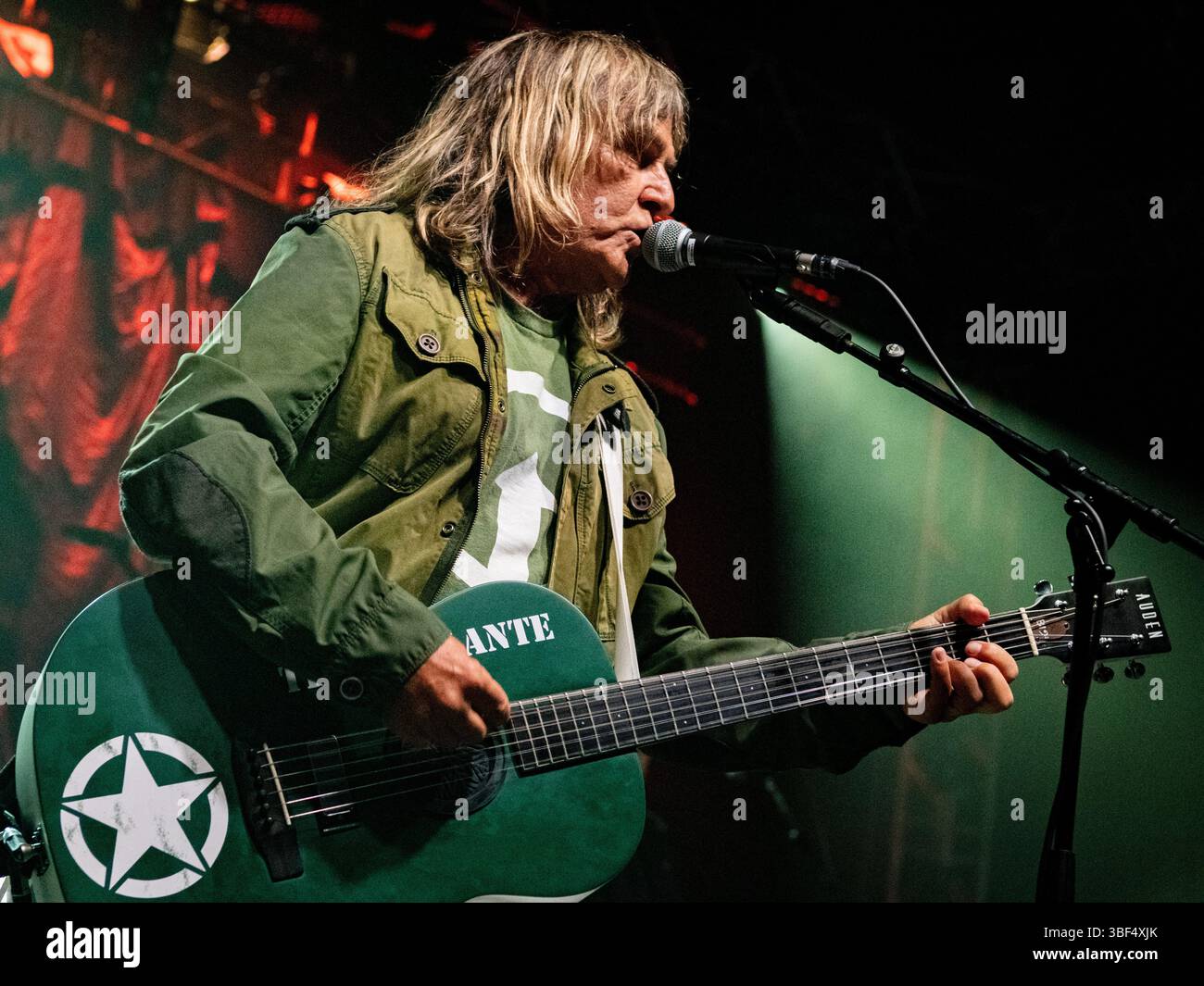 Mike Peters/The Alarm au Beautiful Days Festival 2023 Banque D'Images