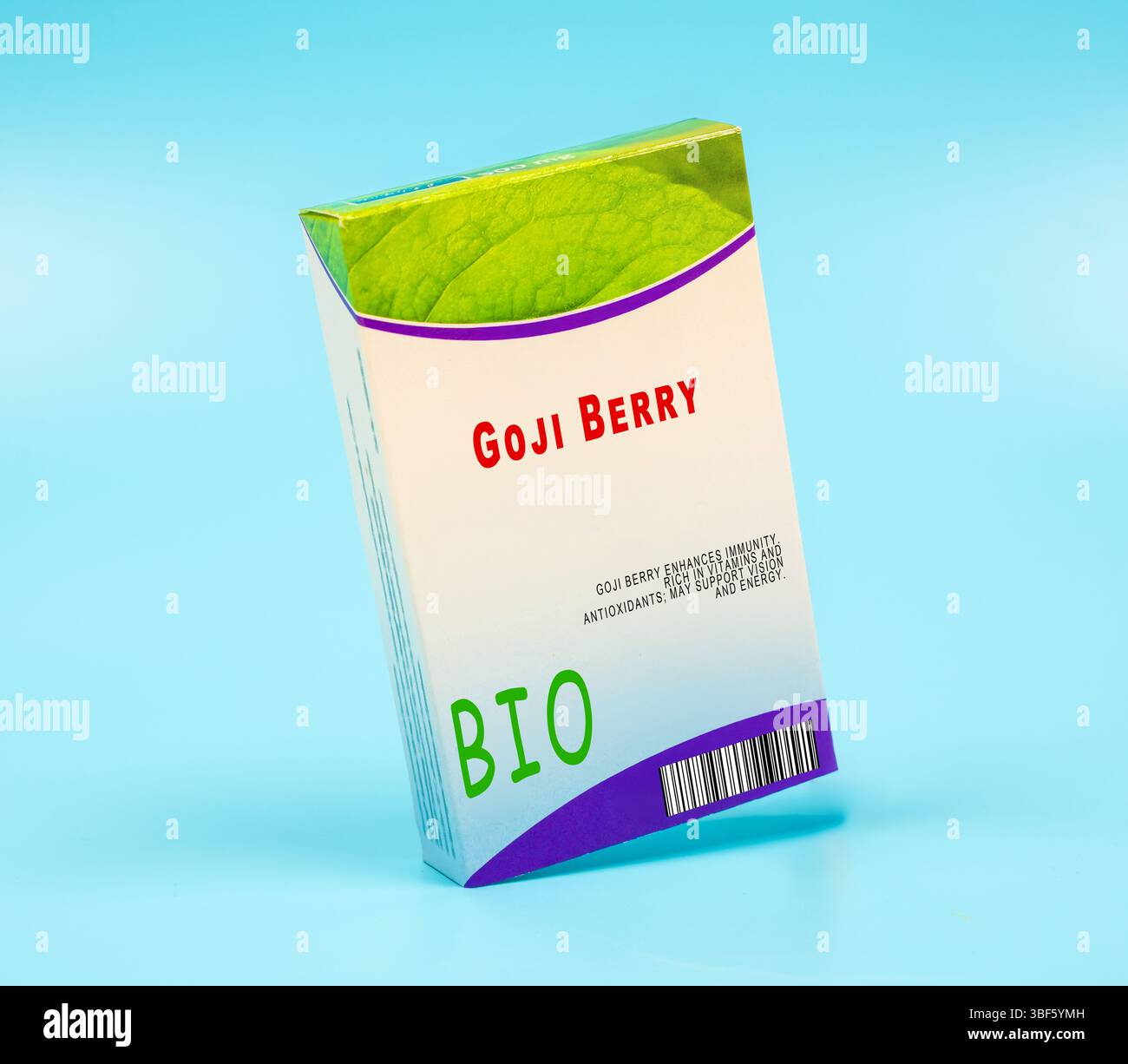 Baie de Goji. Améliore l'immunité. Riche en vitamines et antioxydants ; peut soutenir la vision et l'énergie. Banque D'Images