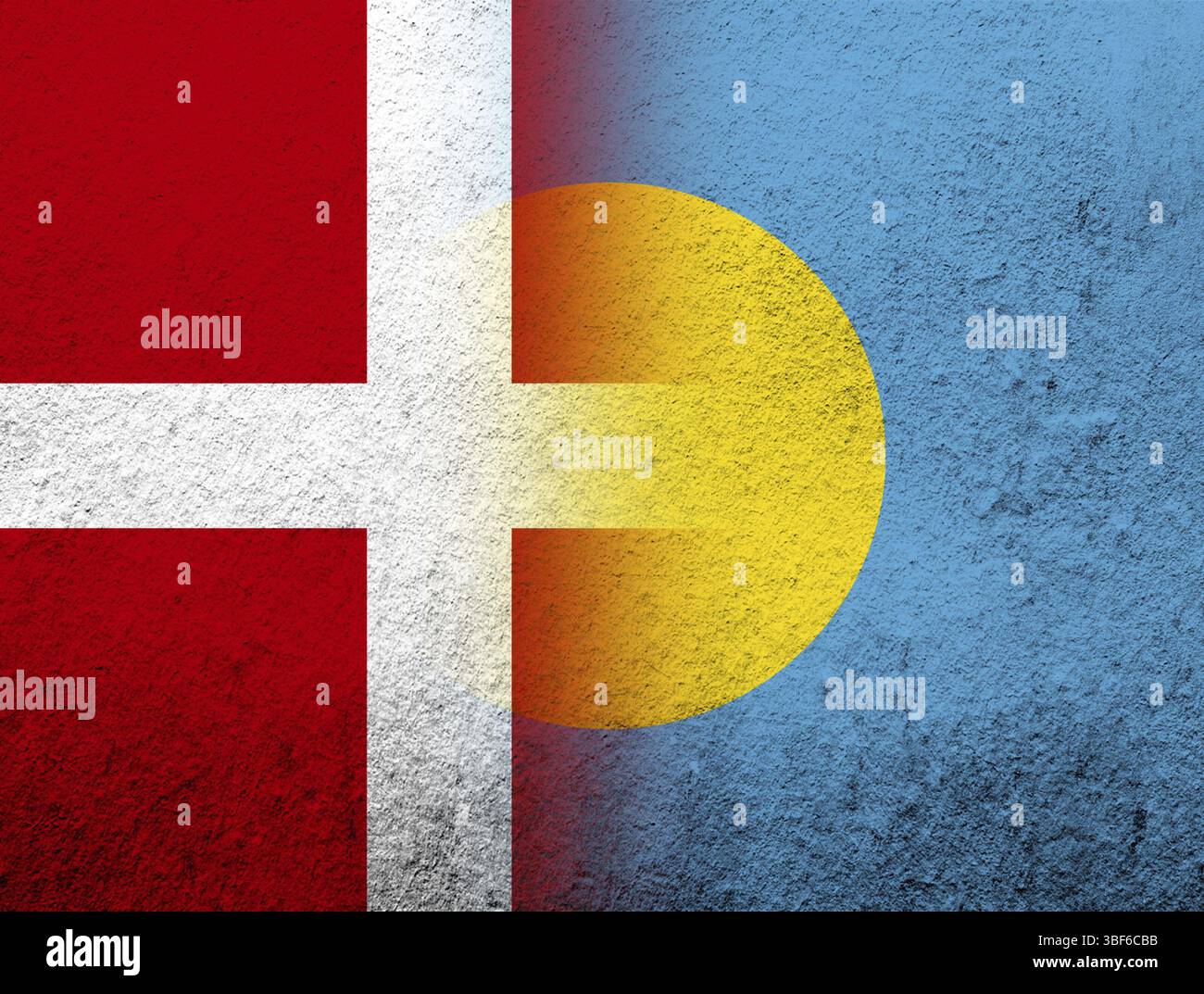 Le Royaume de Danemark drapeau national avec la République des Palaos drapeau national. Grunge l'arrière-plan Banque D'Images