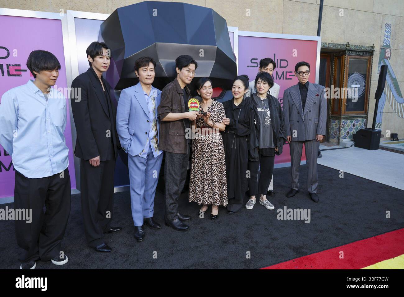 CA. 30 mai 2025. Chae Kyoung-Sun, Park Sung Hoon, Choi Seung-hyun, Hwang Dong-hyuk, Nam Na-young, Kang Ae-Shim, Lee Byung-Hun, Lee Jung-Jae, Kim Ji-yONG aux arrivées pour la projection ATAS de la saison 2 DU JEU SQUID, The Egyptian Theatre Hollywood, Los Angeles, CA, 30 mai 2025. Crédit : Elizabeth Goodenough/Everett Collection/Alamy Live News Banque D'Images