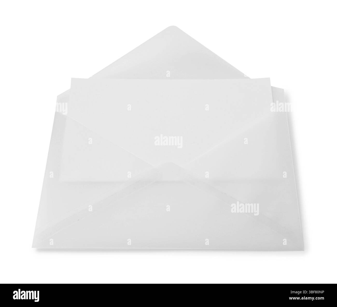 Carte de voeux vierge dans une enveloppe en papier sur fond blanc Banque D'Images