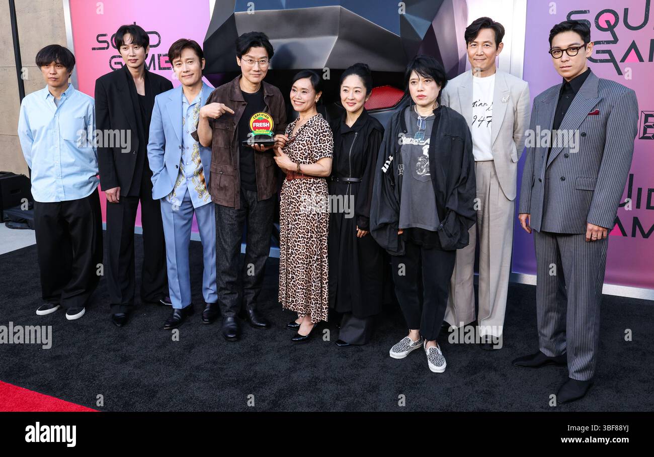 Hollywood, États-Unis. 30 mai 2025. HOLLYWOOD, LOS ANGELES, CALIFORNIE, États-Unis - MAI 30 : Kim Ji-yONG, Park Sung-hoon, Lee Byung-Hun, Hwang Dong-hyuk, Kang Ae-Shim, Chae Kyoung-Sun, Nam Na-young, Lee Jung-Jae et T.O.P (Choi Seung-hyun) arrivent à l'événement Netflix FYSEE LA - 'Squid Game' saison 2 ATAS (Academy of Television Arts and Sciences) Emmy FYC (pour votre considération) qui s'est tenu au Théâtre égyptien Hollywood le 30 mai 2025 à Hollywood, Los Angeles, Californie, États-Unis. (Photo de Xavier Collin/image Press Agency) crédit : image Press Agency/Alamy Live News Banque D'Images