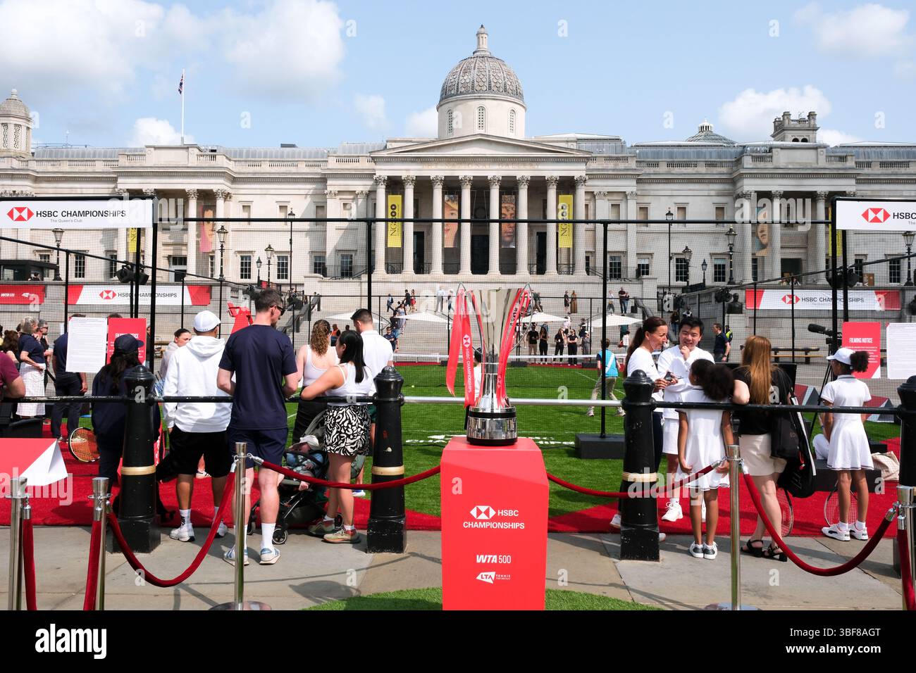 Trafalgar Square, Londres, Royaume-Uni. 31 mai 2025. The HSBC Championships at Queen's Club Event à Trafalgar Square., Credit : Matthew Chattle/Alamy Live News Banque D'Images