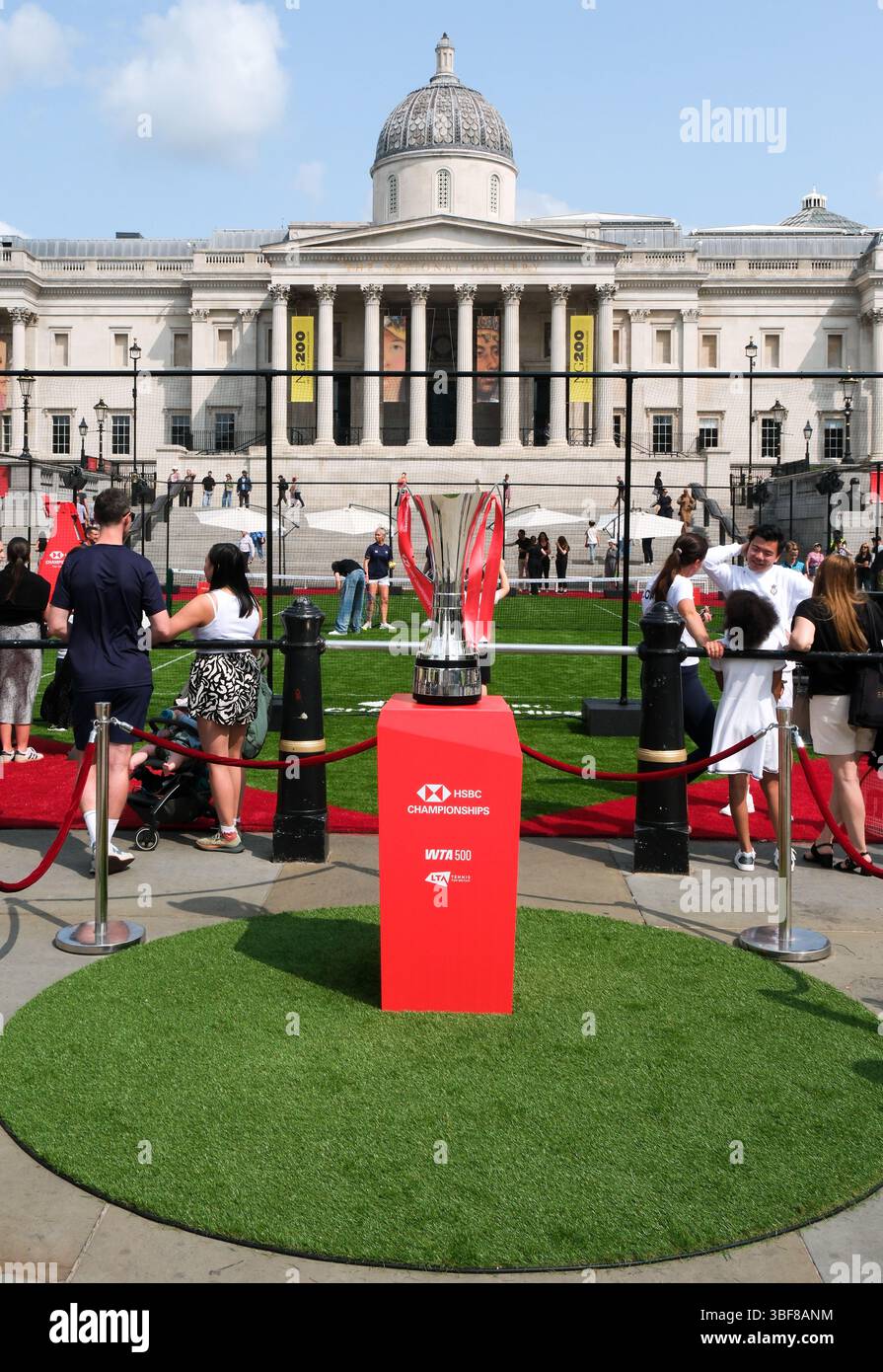 Trafalgar Square, Londres, Royaume-Uni. 31 mai 2025. The HSBC Championships at Queen's Club Event à Trafalgar Square., Credit : Matthew Chattle/Alamy Live News Banque D'Images