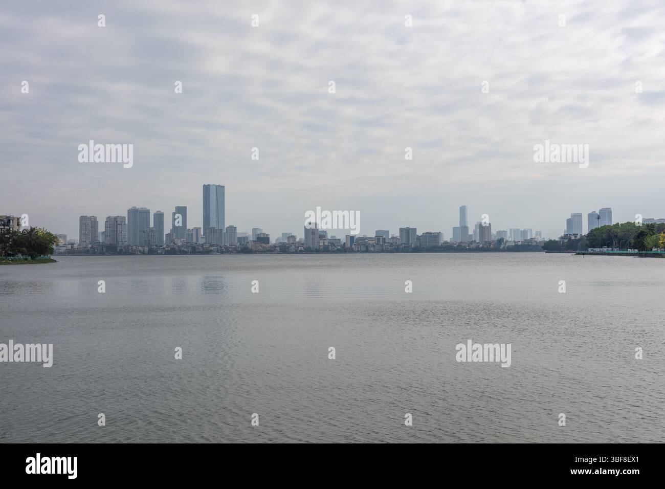 Quan Tay Ho ou Westlake district à Hanoi, Vietnam. Rive du lac Tay. Paysage urbain. Banque D'Images
