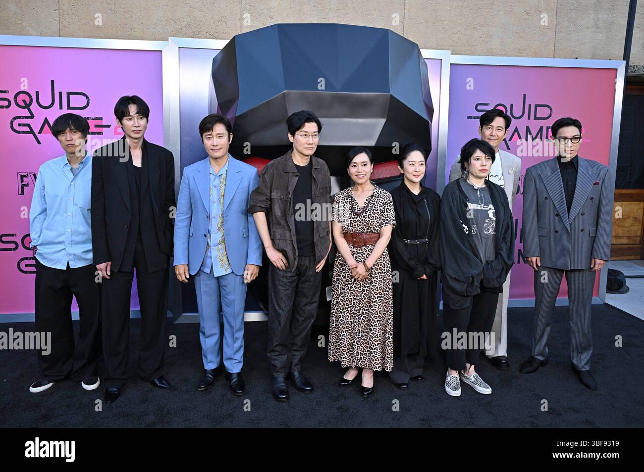 Kim Ji-yONG, Park Sung-hoon, Lee Byung-Hun, Hwang Dong-hyuk, Kang Ae-Shim, Chae Kyoung-Sun, Nam Na-young, Lee Jung-Jae und Choi Seung-hyun beim criblage der 2. Staffel der Netflix Serie 'Squid Game' im Egyptian Theater. Los Angeles, 30.05.2025 Banque D'Images