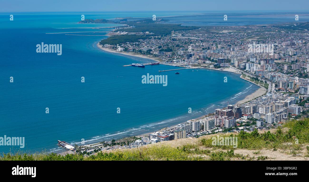Vue de Vlore depuis le col de Llogara, Albanie Banque D'Images