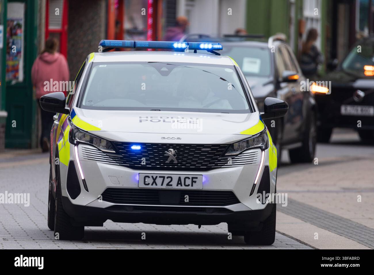 Voiture de patrouille PEUGEOT de la police du nord du pays de Galles. Banque D'Images