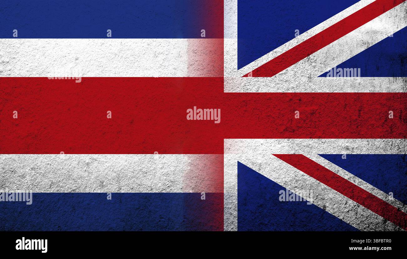 Drapeau national du Royaume-Uni (Grande-Bretagne) Union Jack avec la République du Costa Rica drapeau national. Grunge l'arrière-plan Banque D'Images
