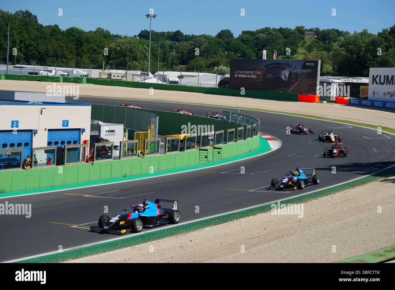 Vallelunga, Rome, Italie mai, 25, 2025, week-end de course ACI. Voitures de course de formule 4 pendant la course, Banque D'Images