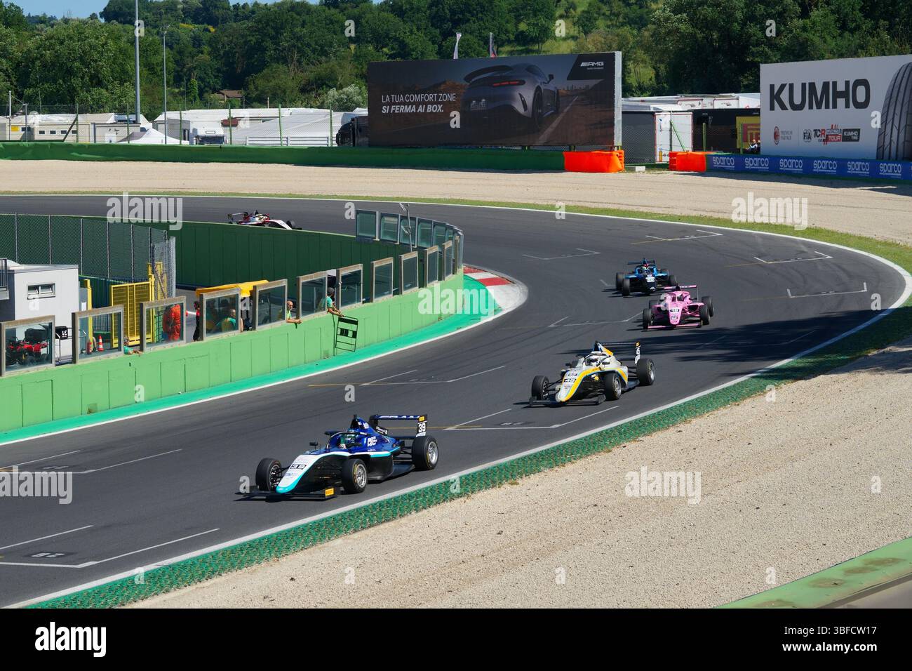 Vallelunga, Rome, Italie mai, 25, 2025, week-end de course ACI. Voitures de course de formule 4 pendant la course, Banque D'Images