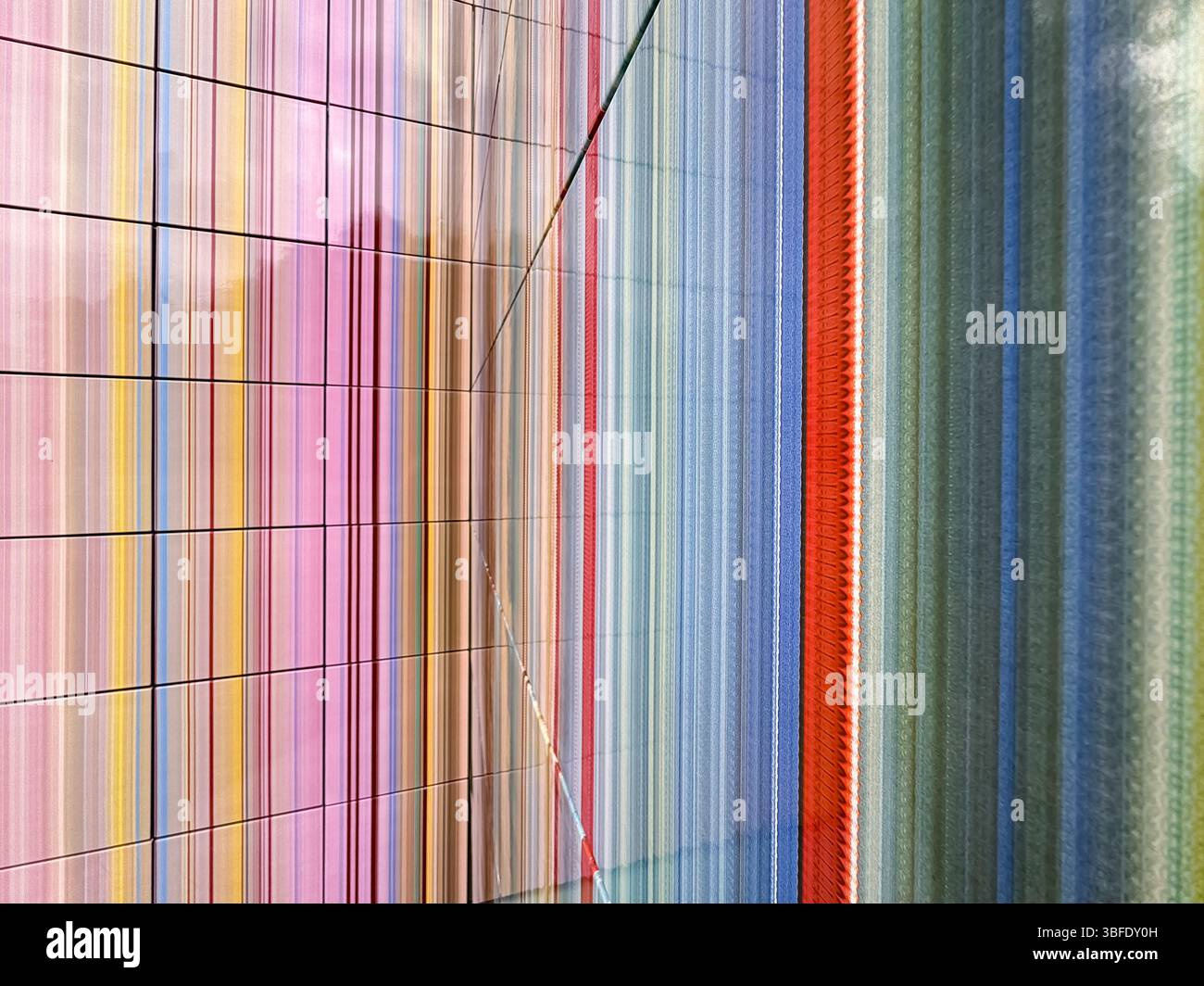 Strip-Tower de Gerhard Richter, Serpentine Gallery, Hyde Park, Londres - Image de stock capturée avec un smartphone