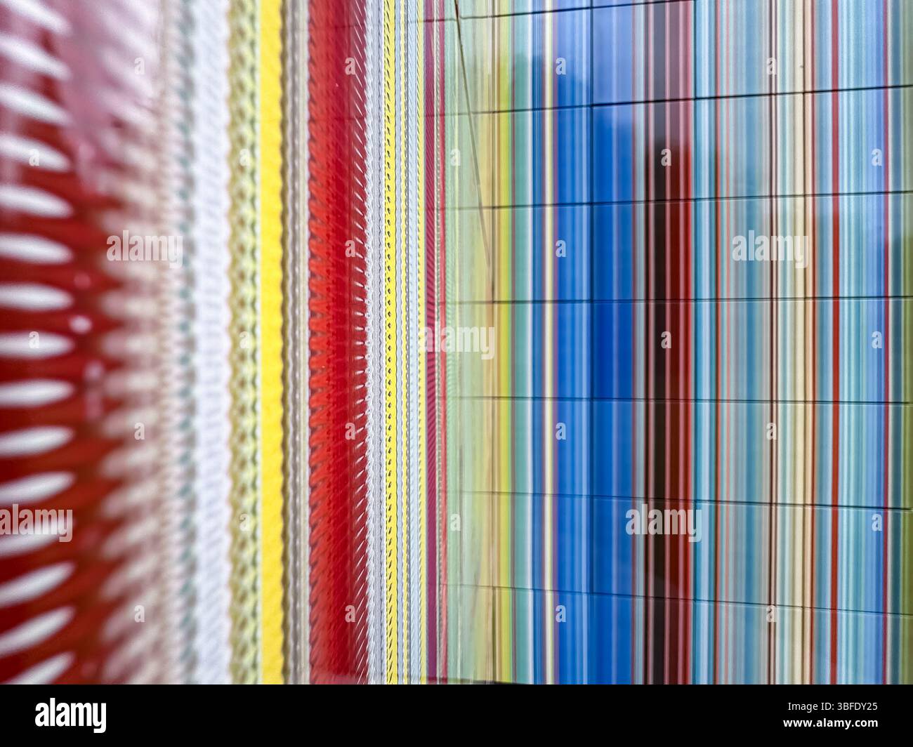 Strip-Tower de Gerhard Richter, Serpentine Gallery, Hyde Park, Londres - Image de stock capturée avec un smartphone