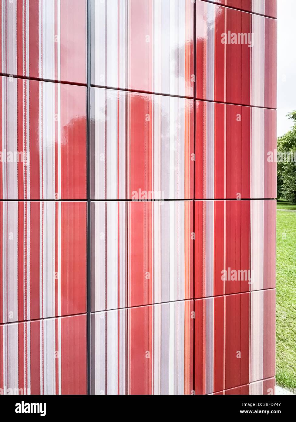 Strip-Tower de Gerhard Richter, Serpentine Gallery, Hyde Park, Londres - Image de stock capturée avec un smartphone